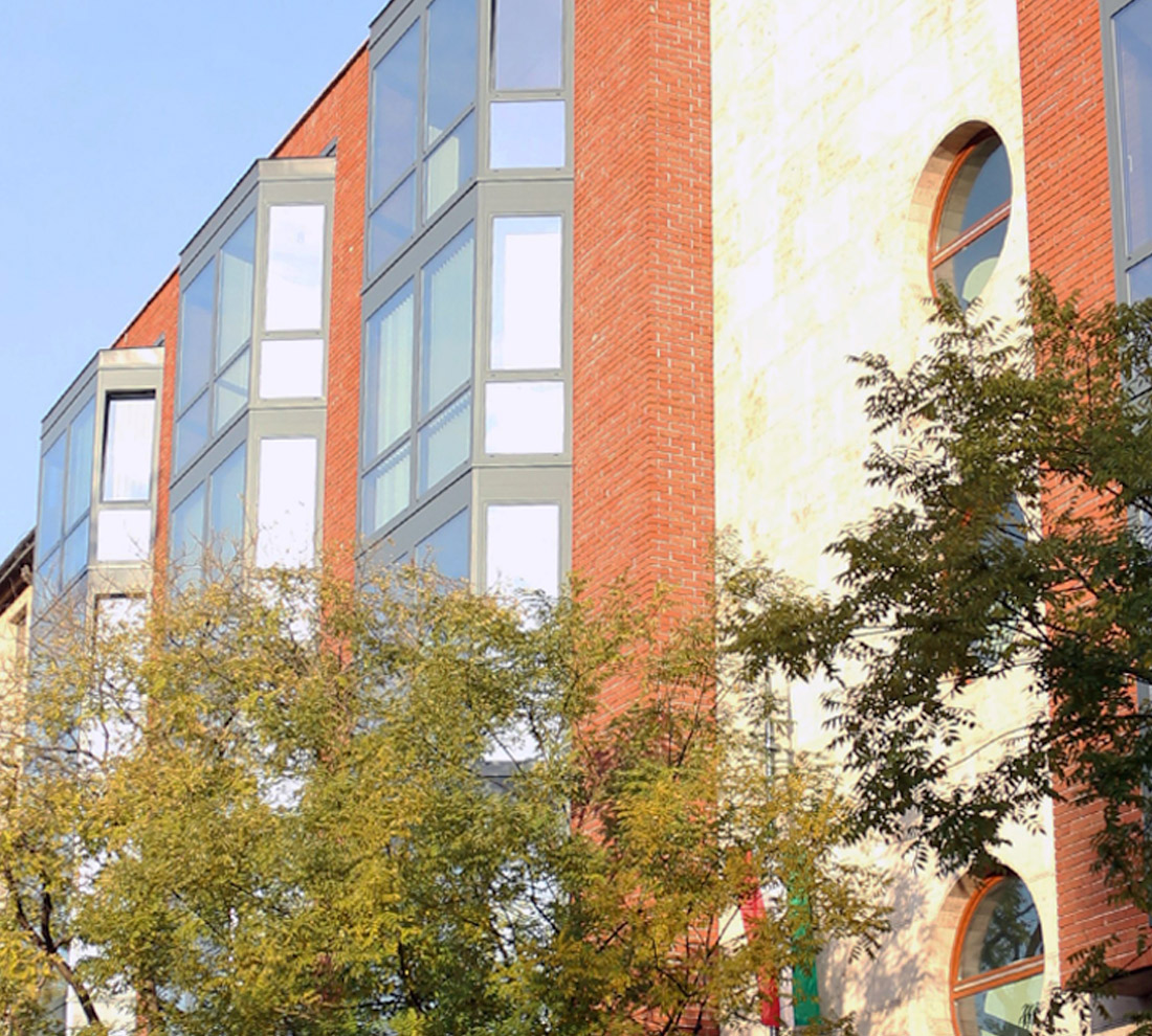 Facade curtain wall replacement in Zsolt Udvar Office Building